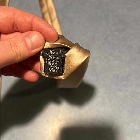 J. Ferrar- gold tie - Picture 6 of 6